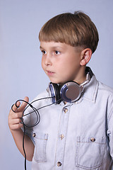 Image showing Child with headphones
