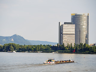 Image showing river and skyscraper Bonn