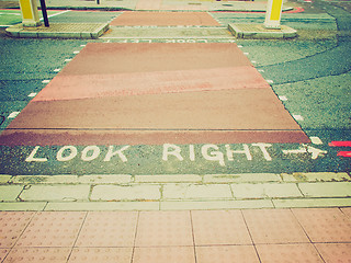 Image showing Retro look Look Right sign