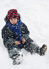 Image showing Kind im Schnee