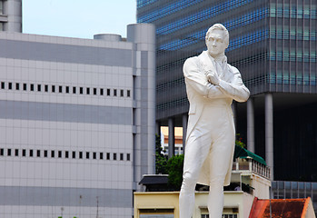 Image showing Sir Raffles statue