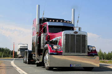 Image showing American Show Truck Tractor Peterbilt 379