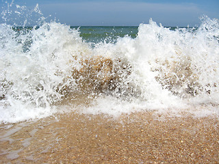 Image showing marine waves at the seacoast