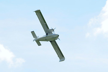 Image showing The Orion SK-12 amphibian in flight.