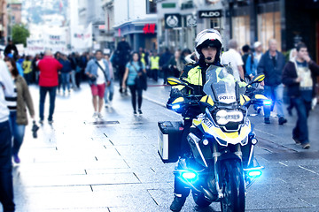 Image showing Police Escorte