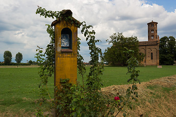 Image showing Votive aedicula devoted to the Blessed Virgin Mary 