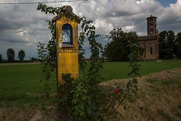 Image showing Votive aedicula devoted to the Blessed Virgin Mary 