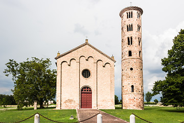 Image showing Italian medieval countryside church