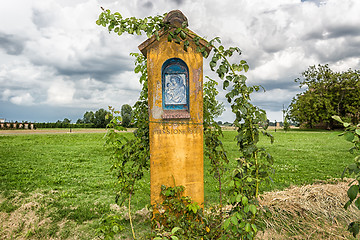 Image showing Votive aedicula devoted to the Blessed Virgin Mary 