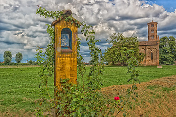 Image showing Votive aedicula devoted to the Blessed Virgin Mary 