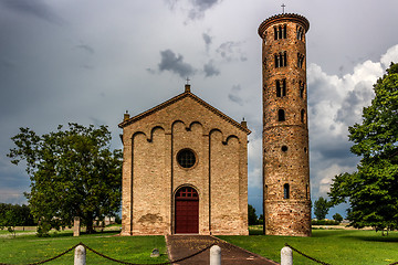 Image showing Italian medieval countryside church