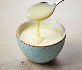 Image showing bowl of homemade vanilla sauce