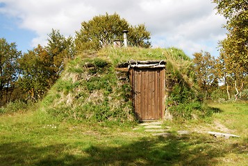 Image showing Turf hut