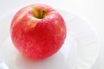 Image showing Red apple on a plate
