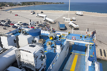 Image showing Ferry at bay of Zante town in Greece