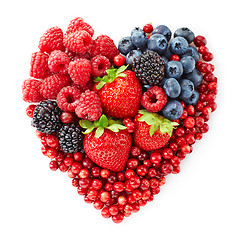 Image showing heart shape of fresh berries