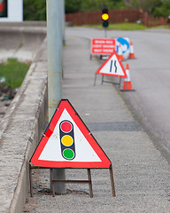 Image showing Emergency traffic light with sign