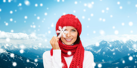 Image showing smiling young woman in winter clothes