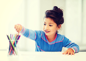 Image showing little girl drawing