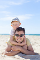 Image showing family at the beach