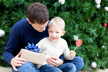 Image showing family at christmas