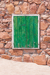 Image showing Old green window.