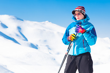 Image showing Woman skier.