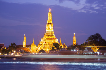 Image showing Wat arun in sunset