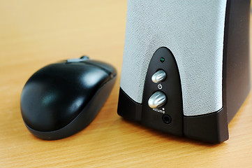 Image showing Mouse and speaker