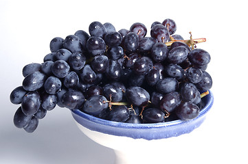 Image showing black grapes