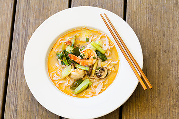 Image showing Bowl of traditional Thai tom yam soup