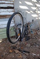 Image showing broken bicycle