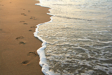 Image showing footprints on the beach