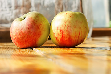 Image showing Two ripe apples on the table