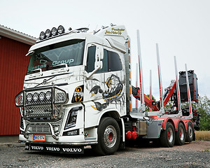 Image showing Volvo FH16 Logging Truck with Ponsse Scorpion 