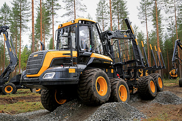 Image showing Ponsse Buffalo Forwarder in a Work Demo