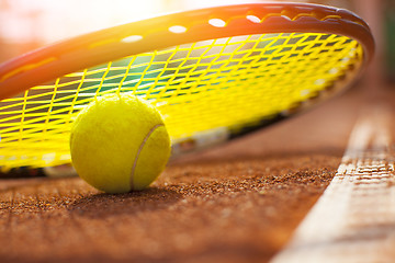 Image showing tennis ball on a tennis court