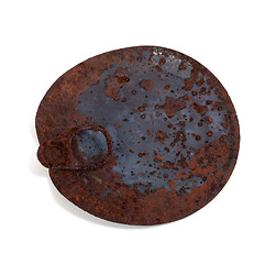 Image showing Old rusty cap of tin can