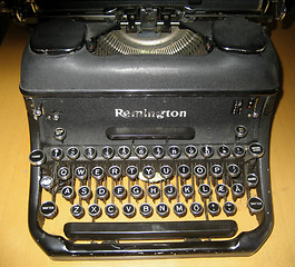 Image showing Old typewriter