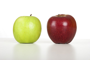 Image showing Red and green apple