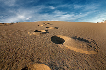 Image showing footsteps in desert sand