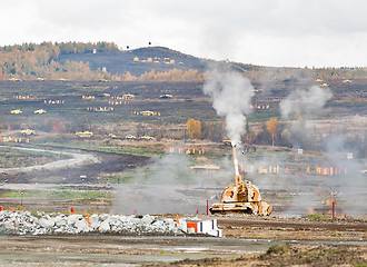 Image showing The 152 mm howitzer 2S19M2 Msta-S shooting. Russia