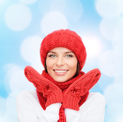 Image showing smiling young woman in winter clothes