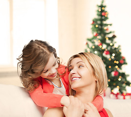 Image showing hugging mother and daughter