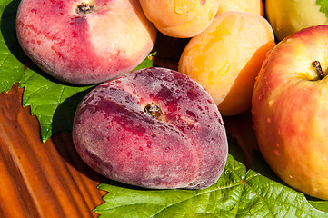 Image showing Fig peach