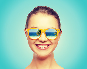 Image showing happy teenage girl in sunglasses