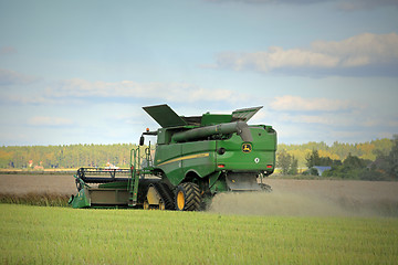 Image showing John Deere Combine S670i on Rapeseed Field