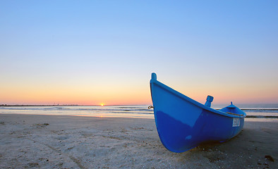 Image showing boat on the seashore