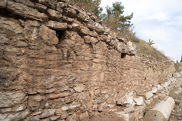 Image showing The earch wall in Ephesus, Turkey