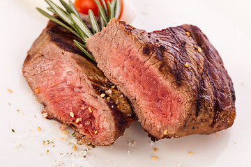 Image showing Succulent medium rare beef steak